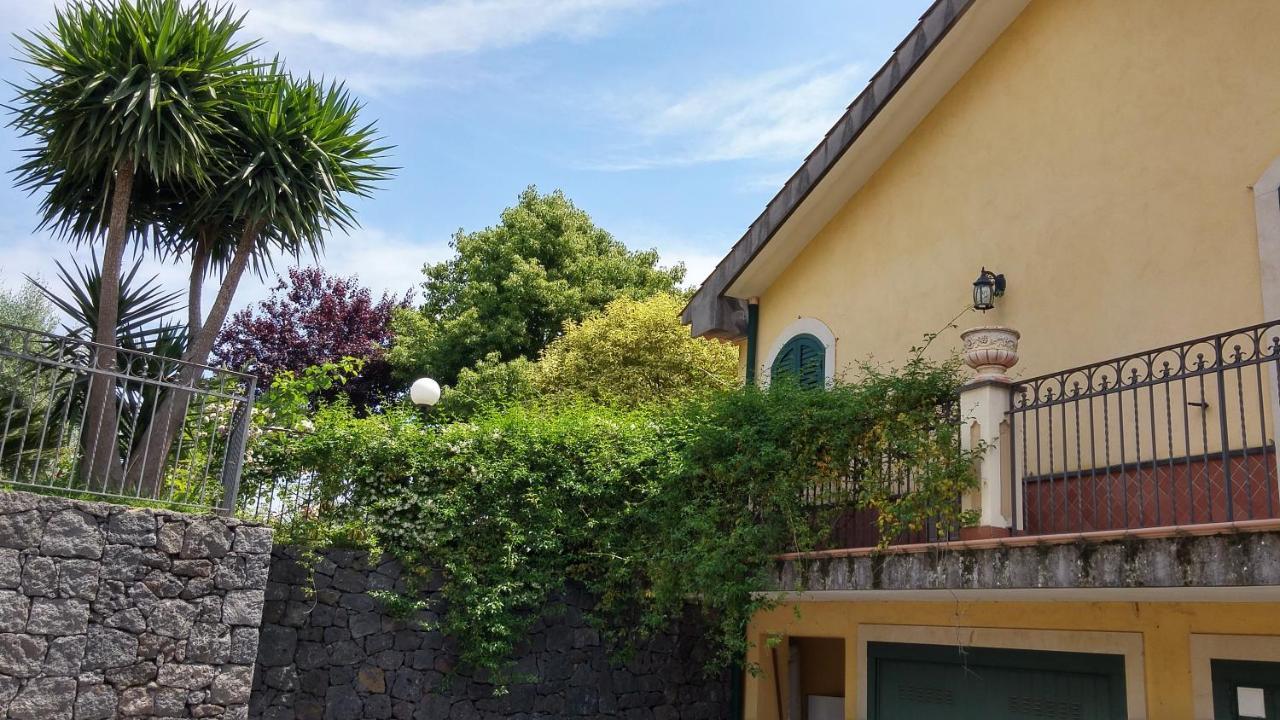 La Casa Del Melograno Bed and Breakfast Santa Venerina Buitenkant foto