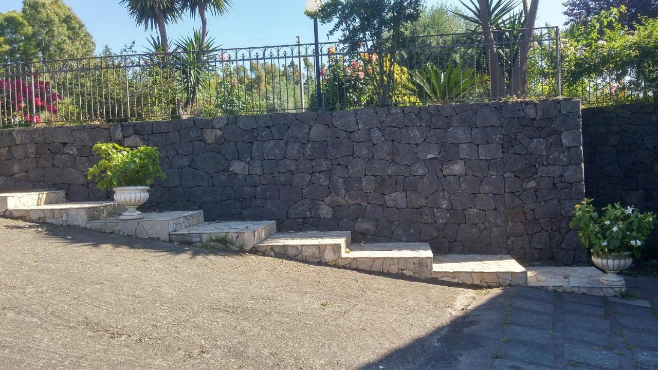 La Casa Del Melograno Bed and Breakfast Santa Venerina Buitenkant foto