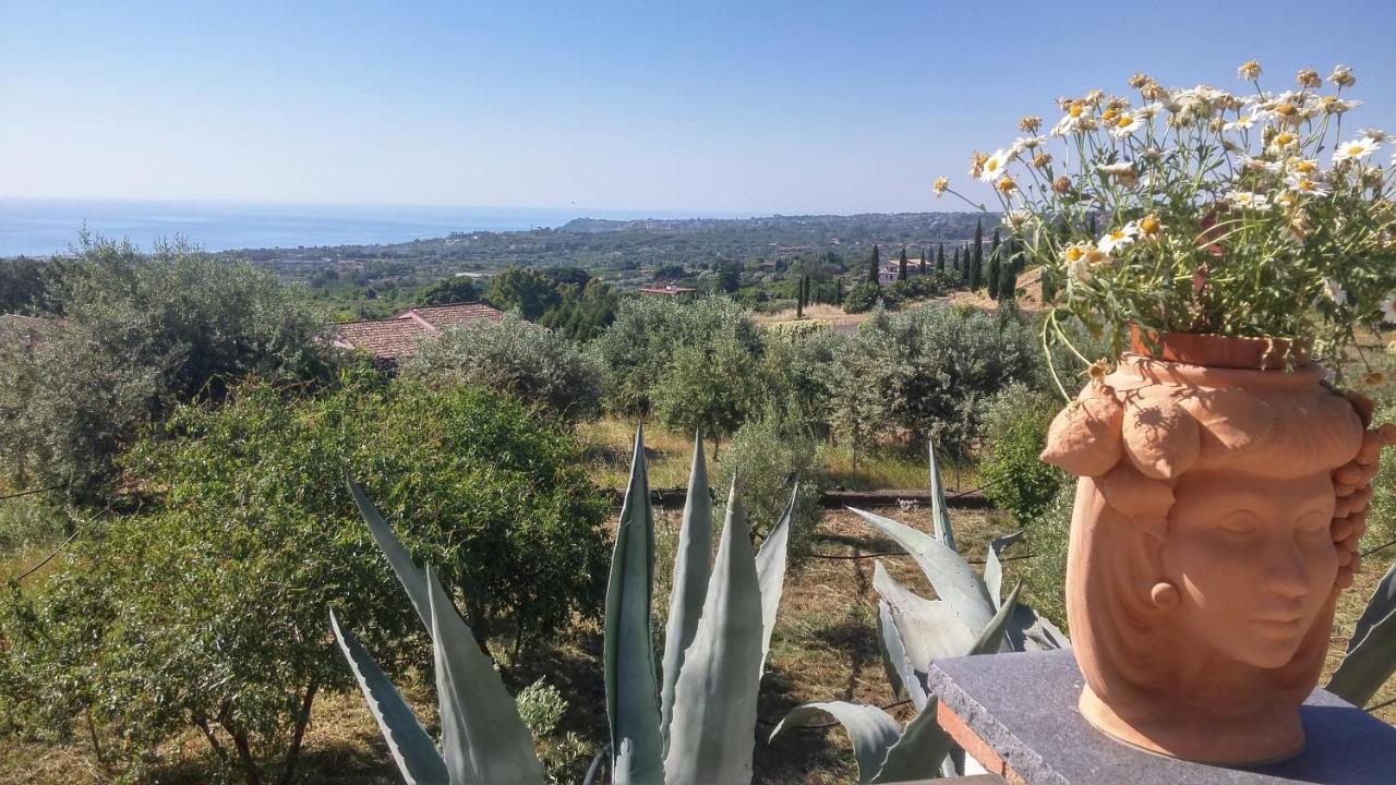 La Casa Del Melograno Bed and Breakfast Santa Venerina Buitenkant foto