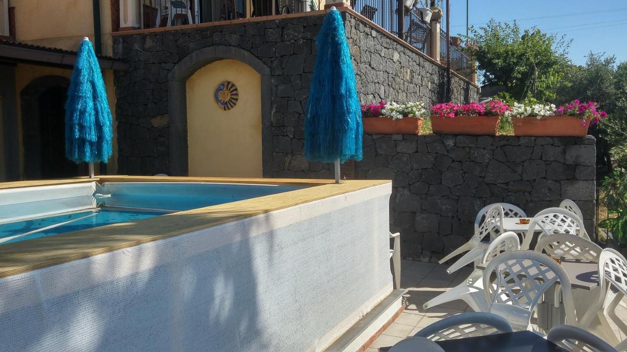 La Casa Del Melograno Bed and Breakfast Santa Venerina Buitenkant foto