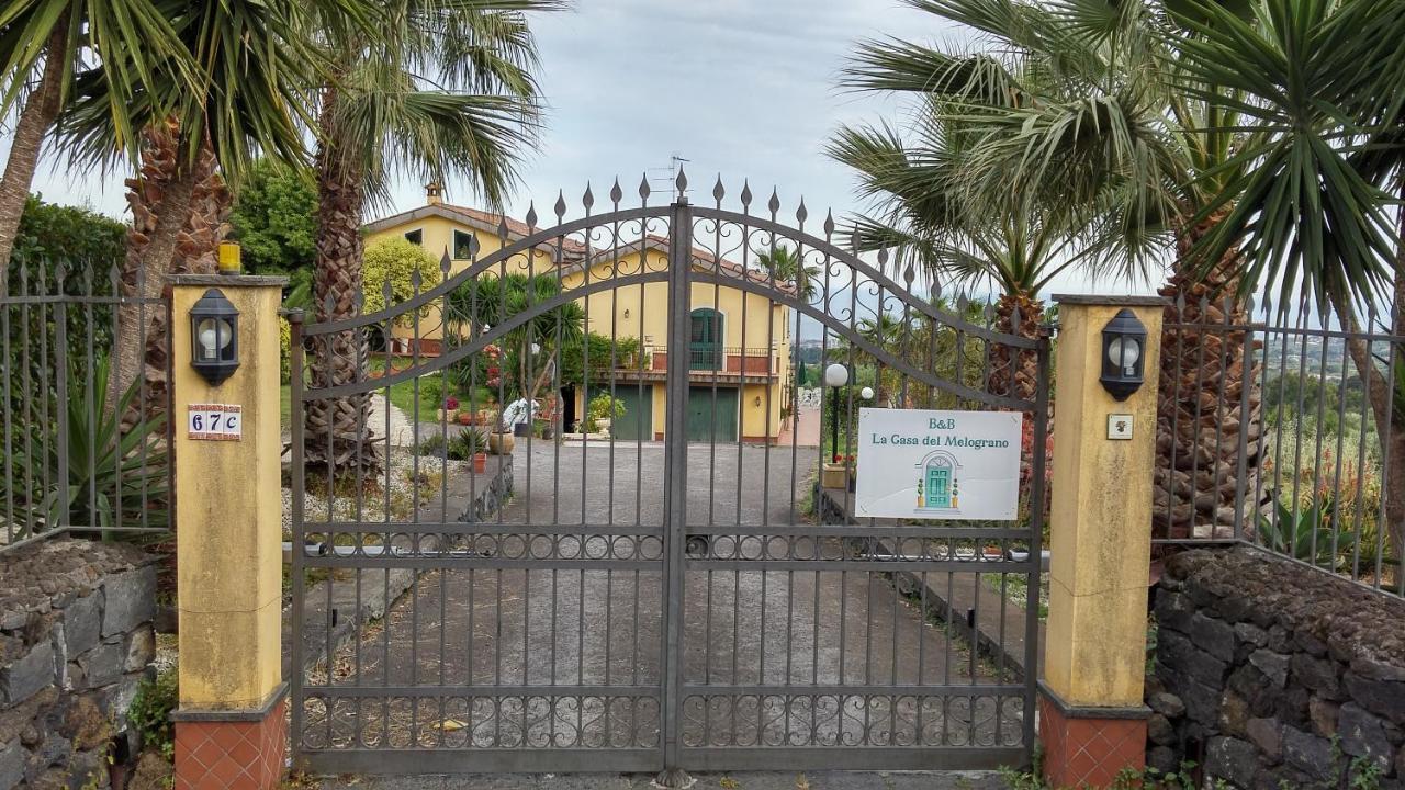 La Casa Del Melograno Bed and Breakfast Santa Venerina Buitenkant foto